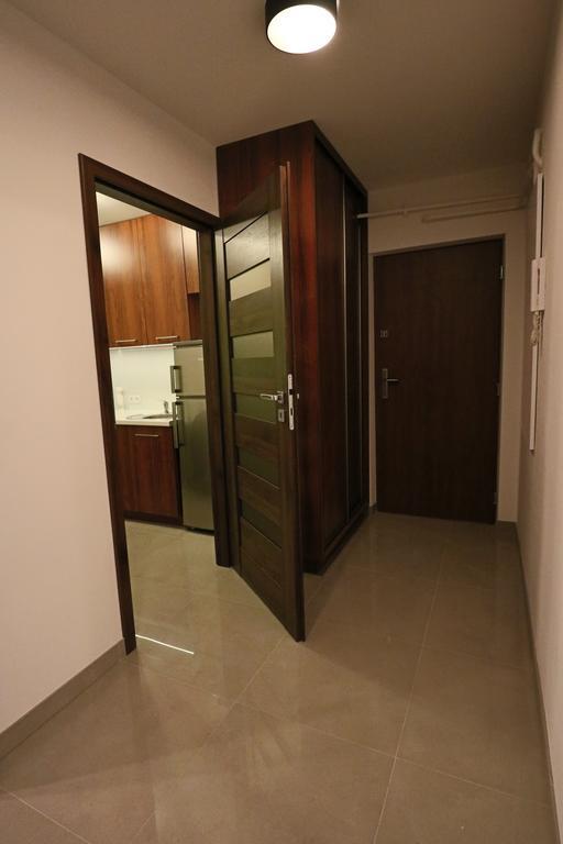 Apartment Mona Warsaw Przy Stacji Metra מראה חיצוני תמונה